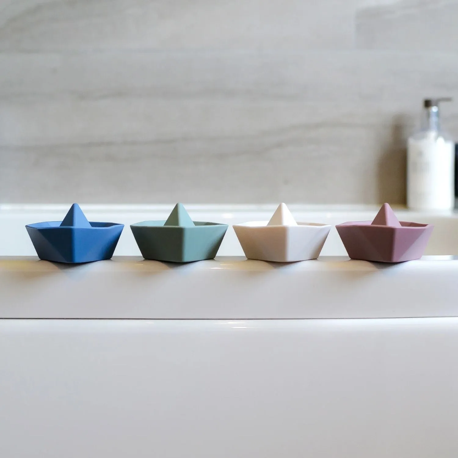 Shnuggle Stack 'n' Sail Bath Boat Toys